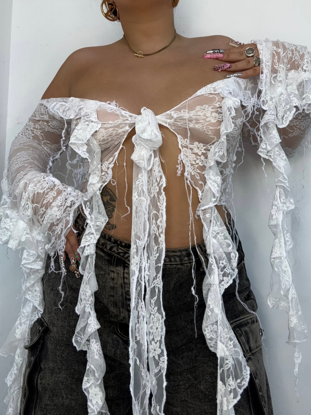 OFF THE SHOULDER WHITE LACE TIE TOP